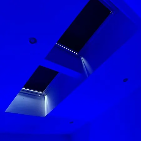 Lägenhet Cosyfull Centre Jacuzzi