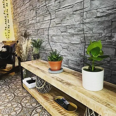 Cosyfull Centre Jacuzzi Апартаменты *